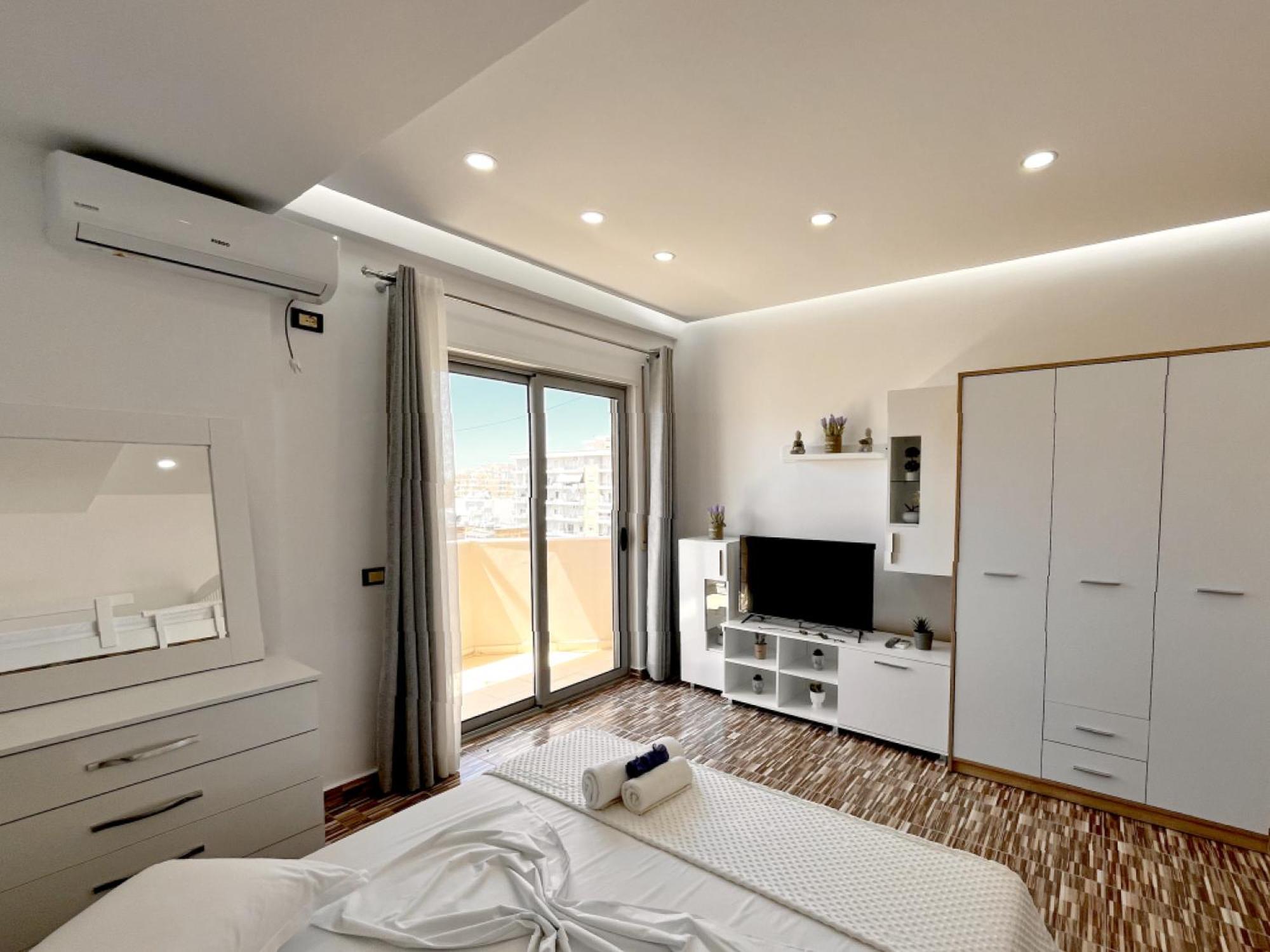 Kam Apartments In The City Center Vlore Exterior photo