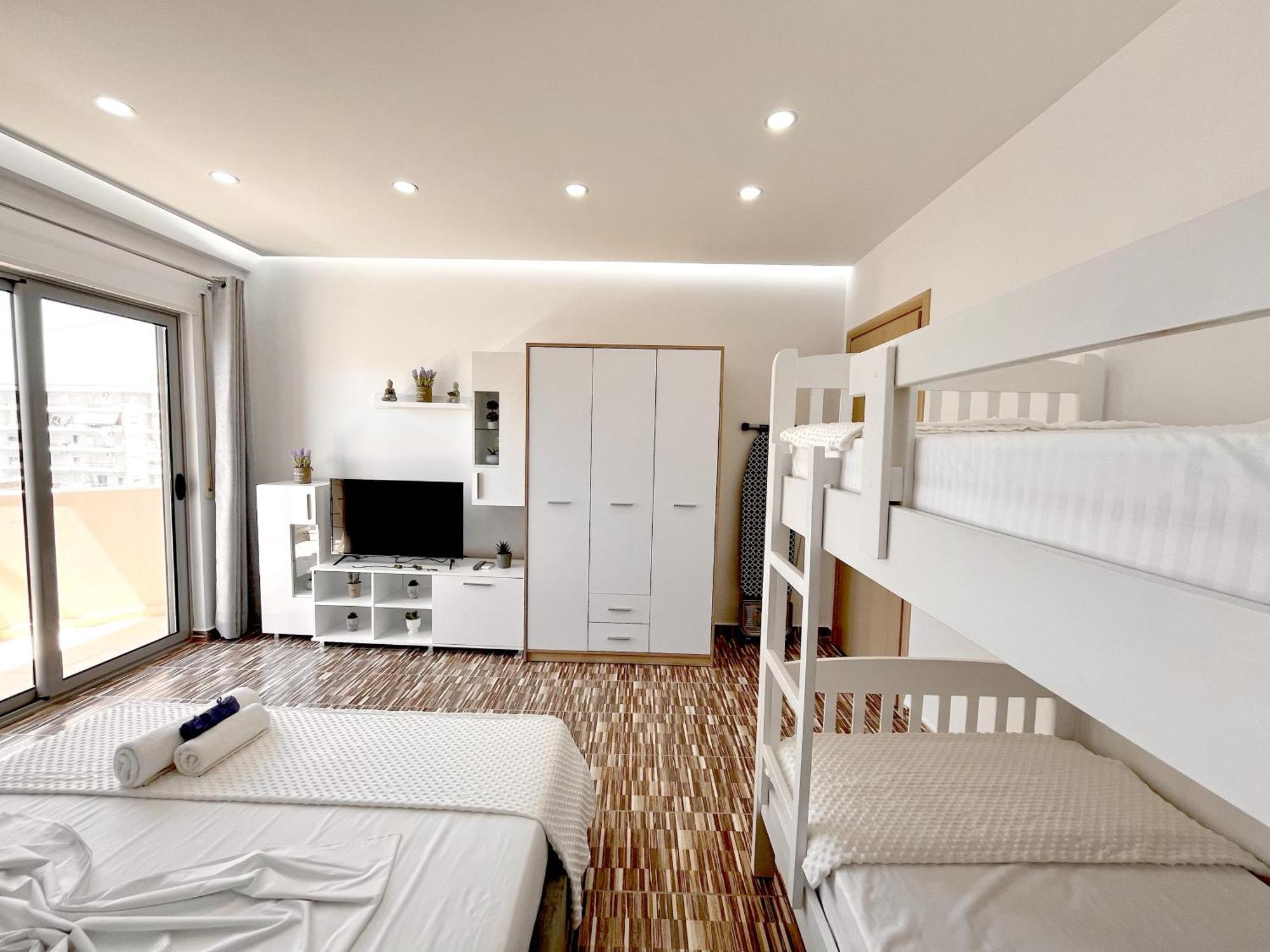 Kam Apartments In The City Center Vlore Exterior photo