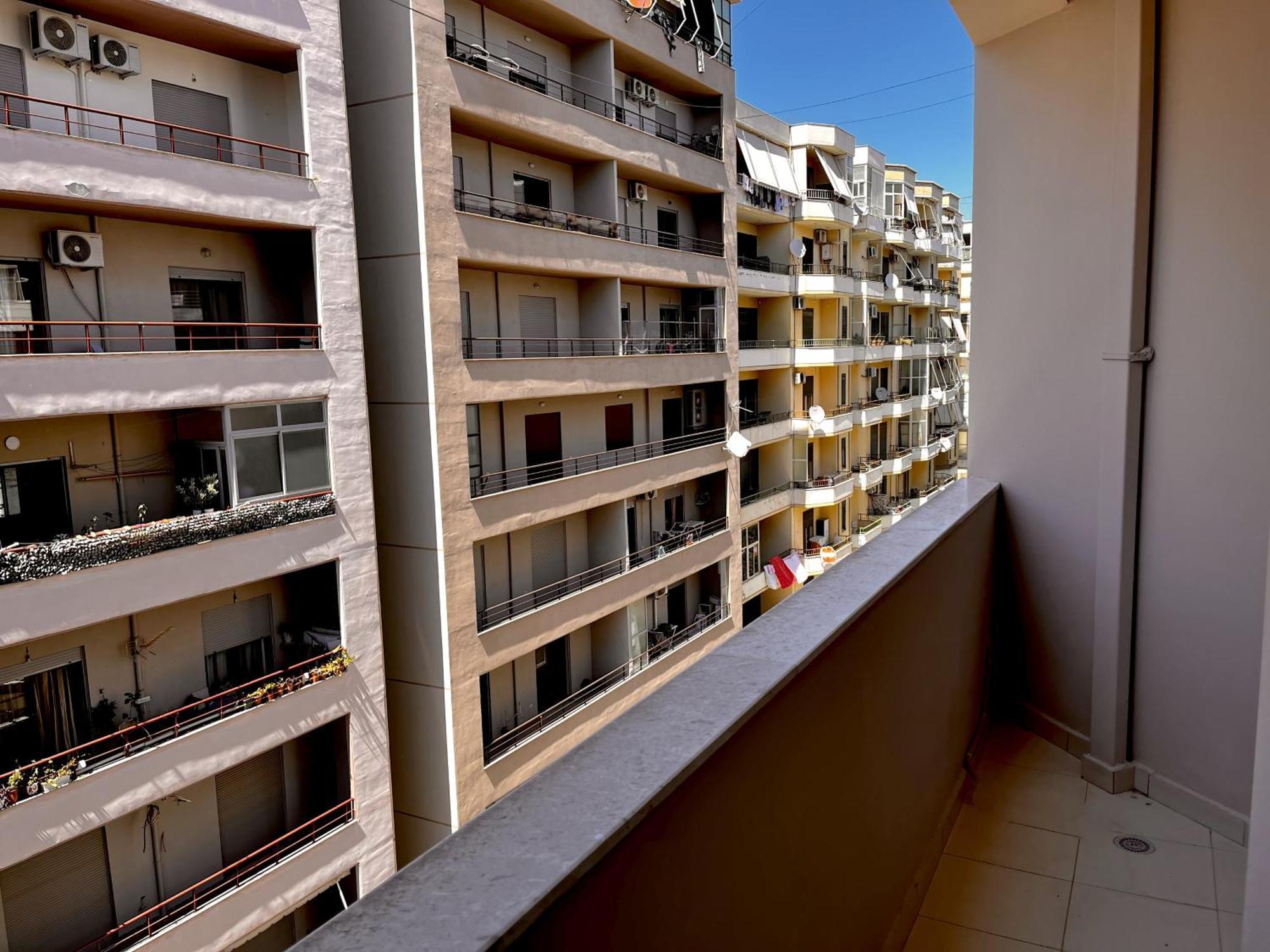 Kam Apartments In The City Center Vlore Exterior photo